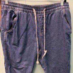 Levi’s Draw Gathered Ankle Denim